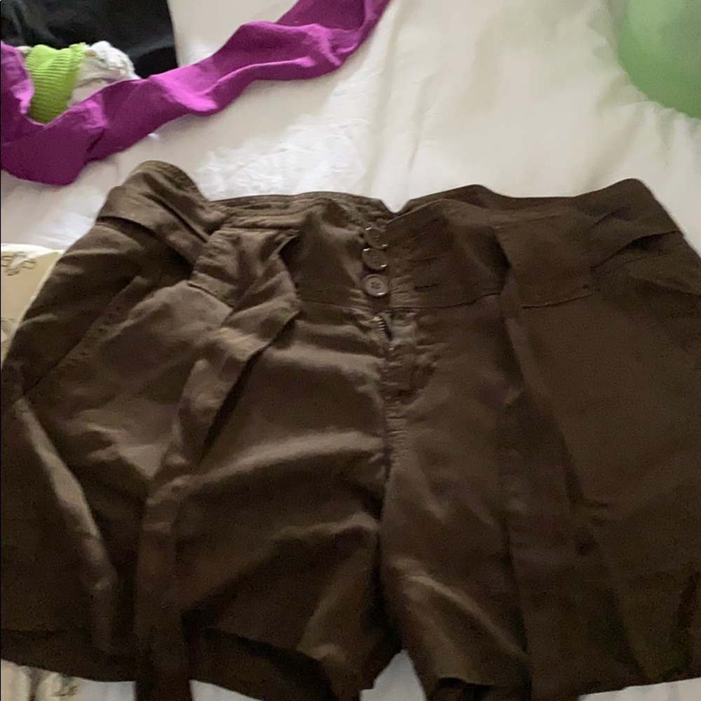 Shorts - Picture 1 of 5
